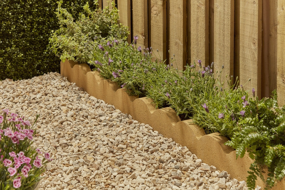 Scalloped Edging 600 x 150mm Buff Pallet Qty : 48